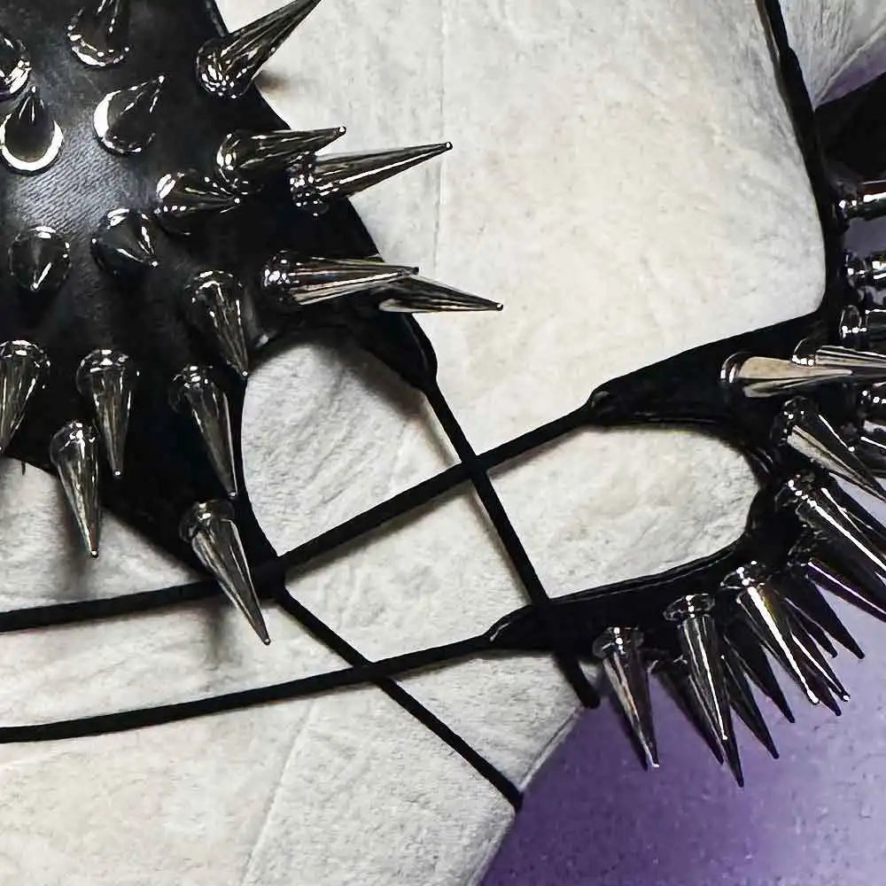 Women's Y2K Goth Top Emo Clothing Gothic Crop Tank Tops with Spikes Punk Rock for Teens Spiked Studded ALT Rave Festival Grunge