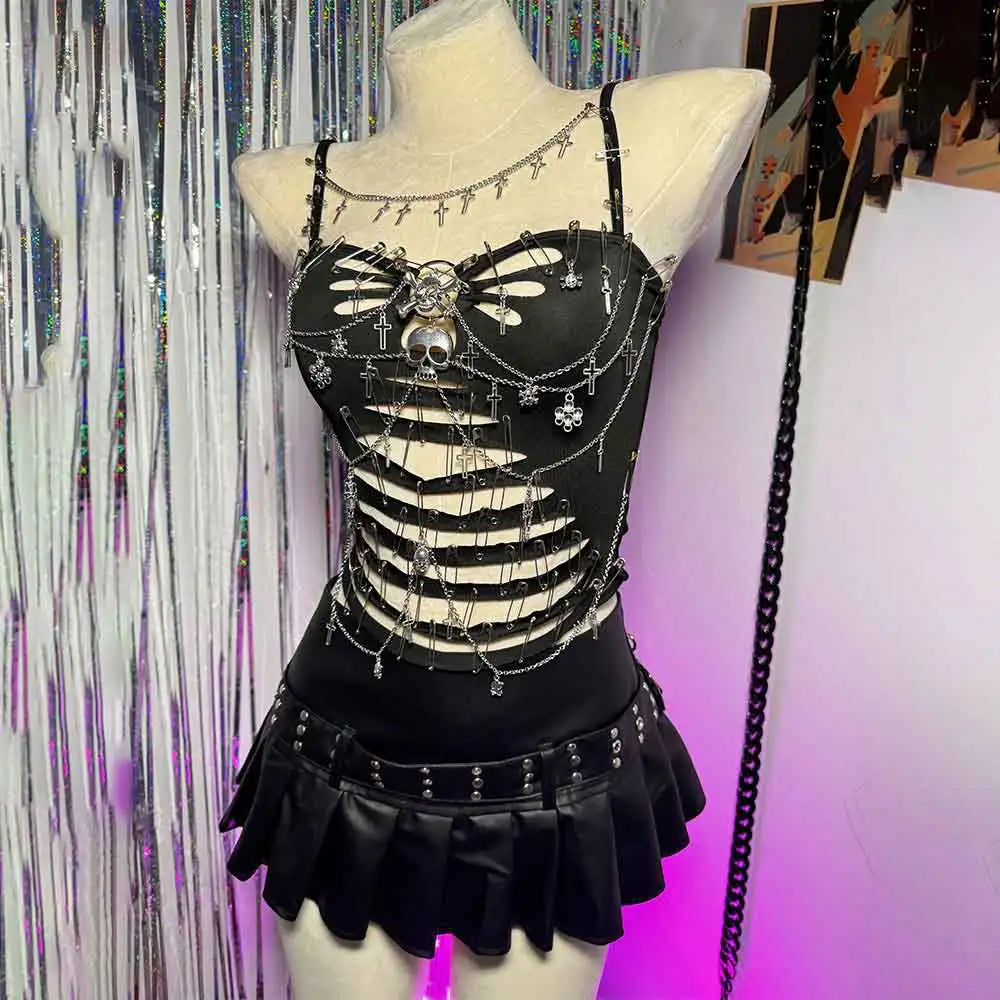 Women's Y2K Gothic Cross Crop Top Emo Grunge Punk Tank Egirl 90s Style Sexy Black Goth ALT T-Shirt for Festival Rave Party Wear