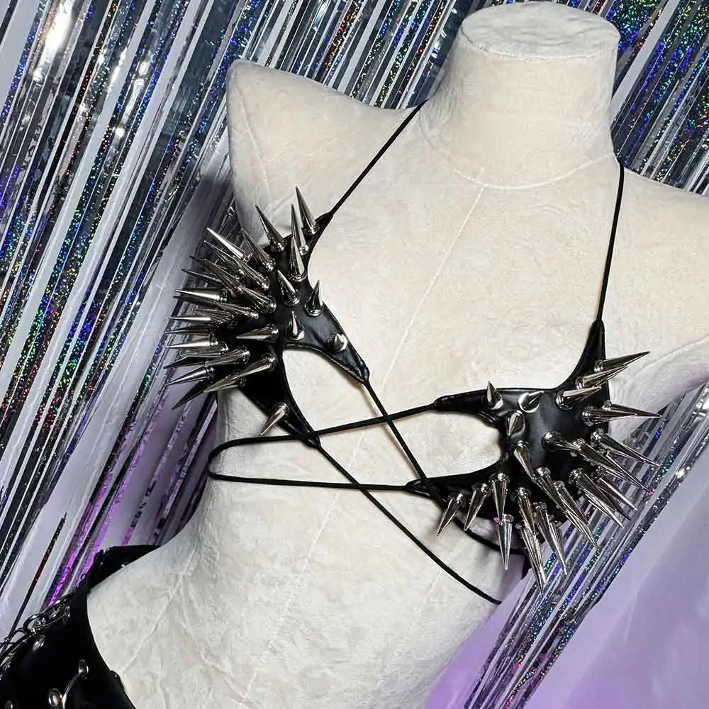 Women's Y2K Goth Top Emo Clothing Gothic Crop Tank Tops with Spikes Punk Rock for Teens Spiked Studded ALT Rave Festival Grunge