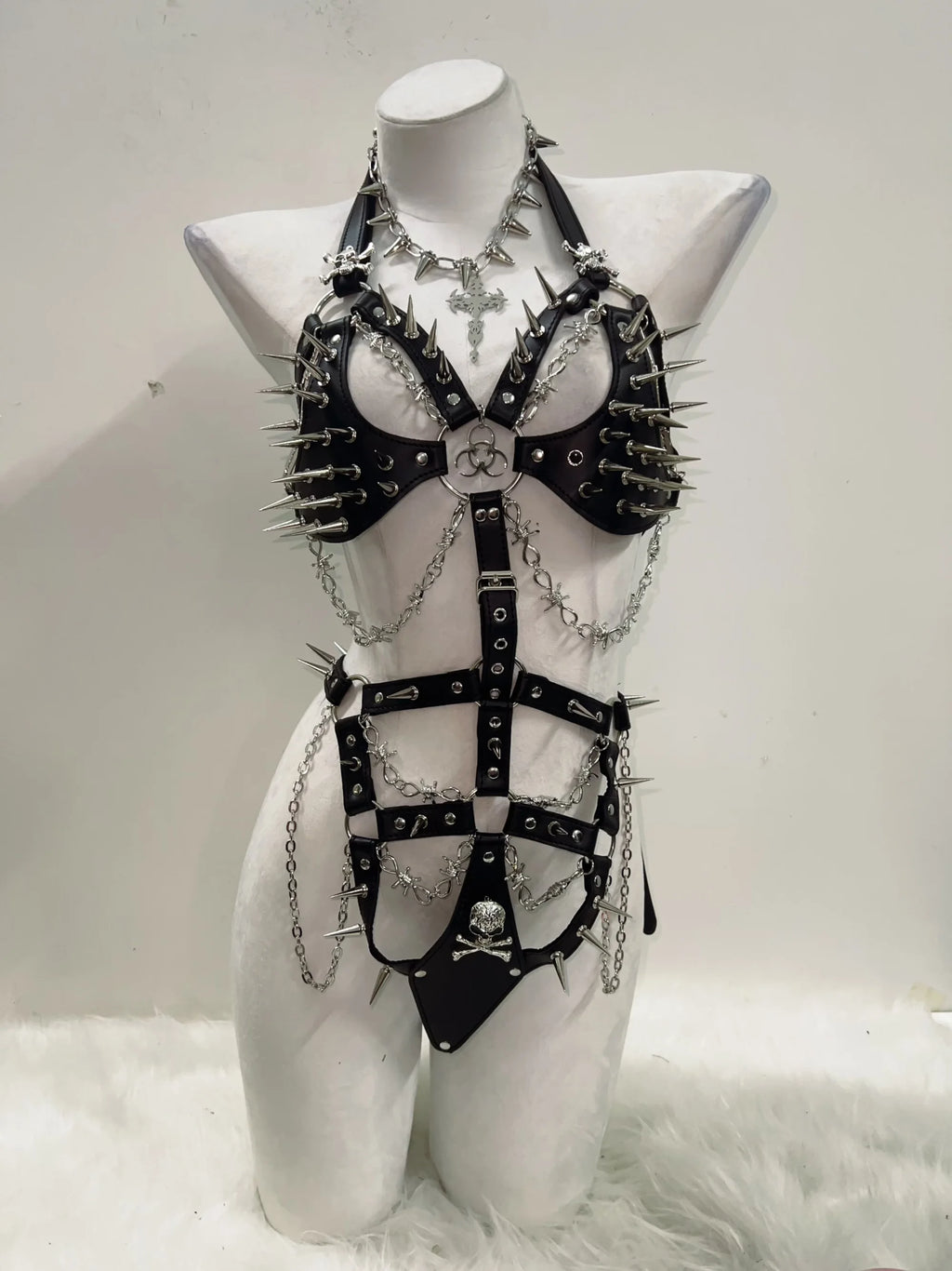 The Bio-Cage Spike Harness